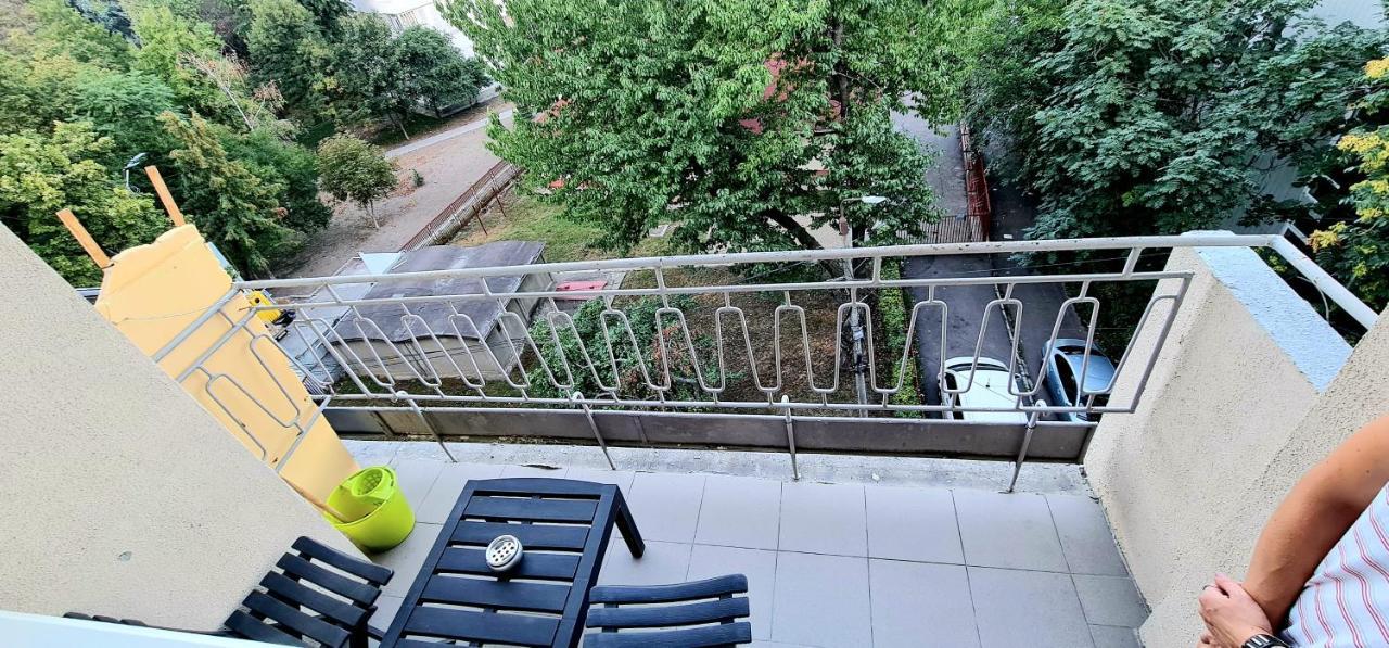 Ultracentral Apartments Бакэу Экстерьер фото