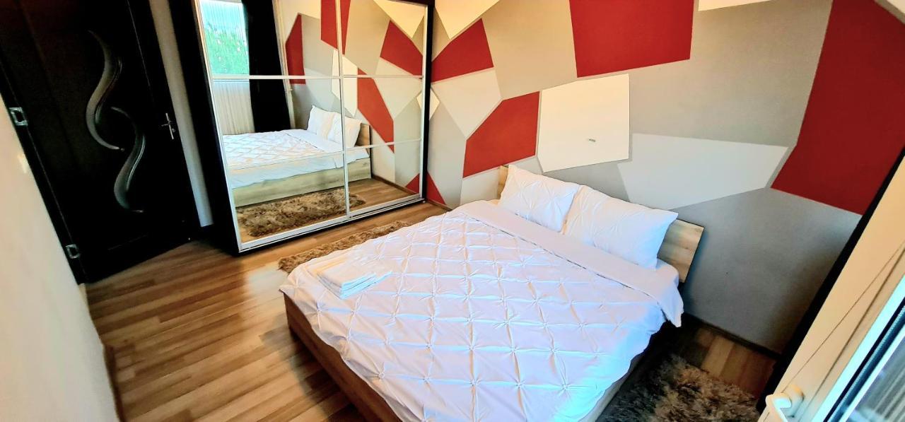 Ultracentral Apartments Бакэу Экстерьер фото