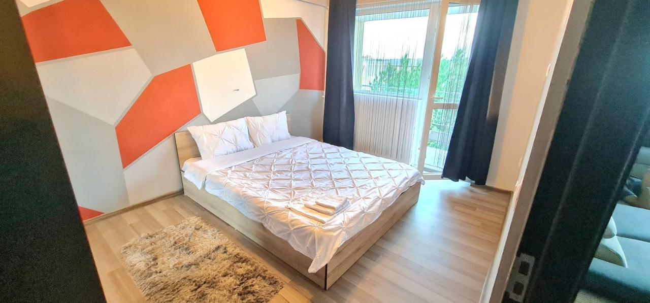 Ultracentral Apartments Бакэу Экстерьер фото