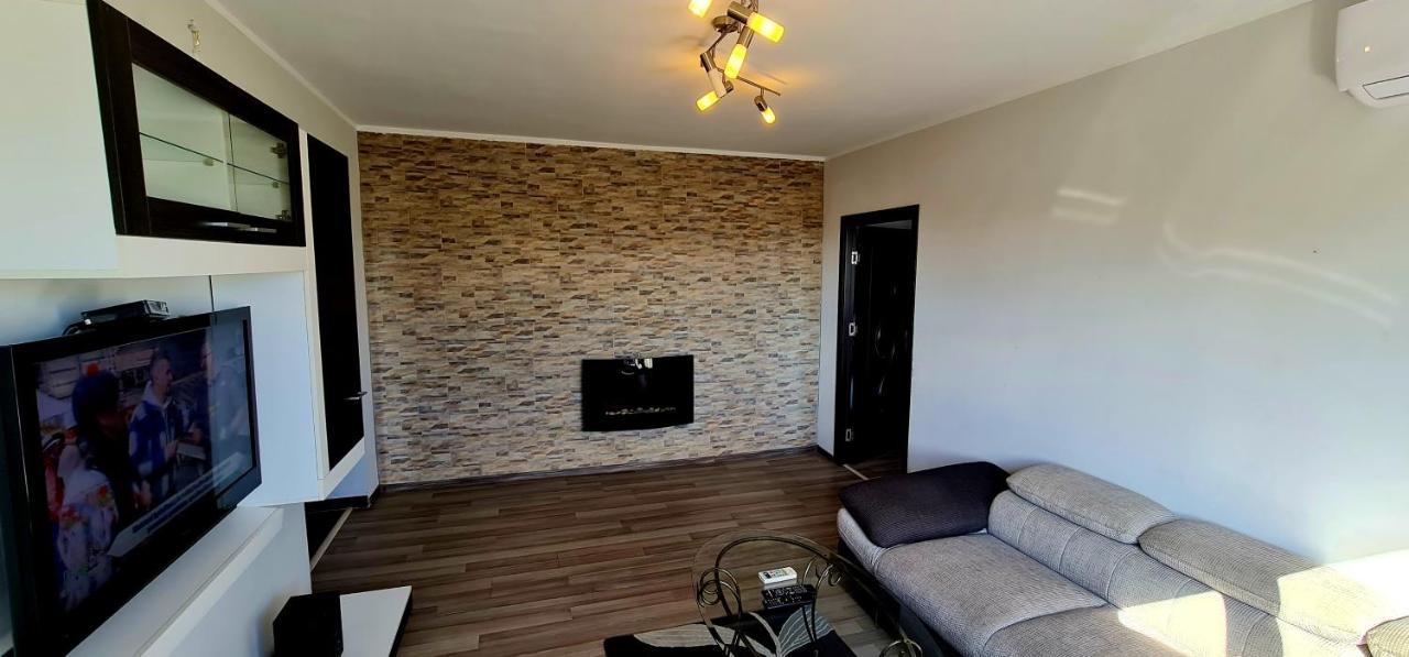 Ultracentral Apartments Бакэу Экстерьер фото